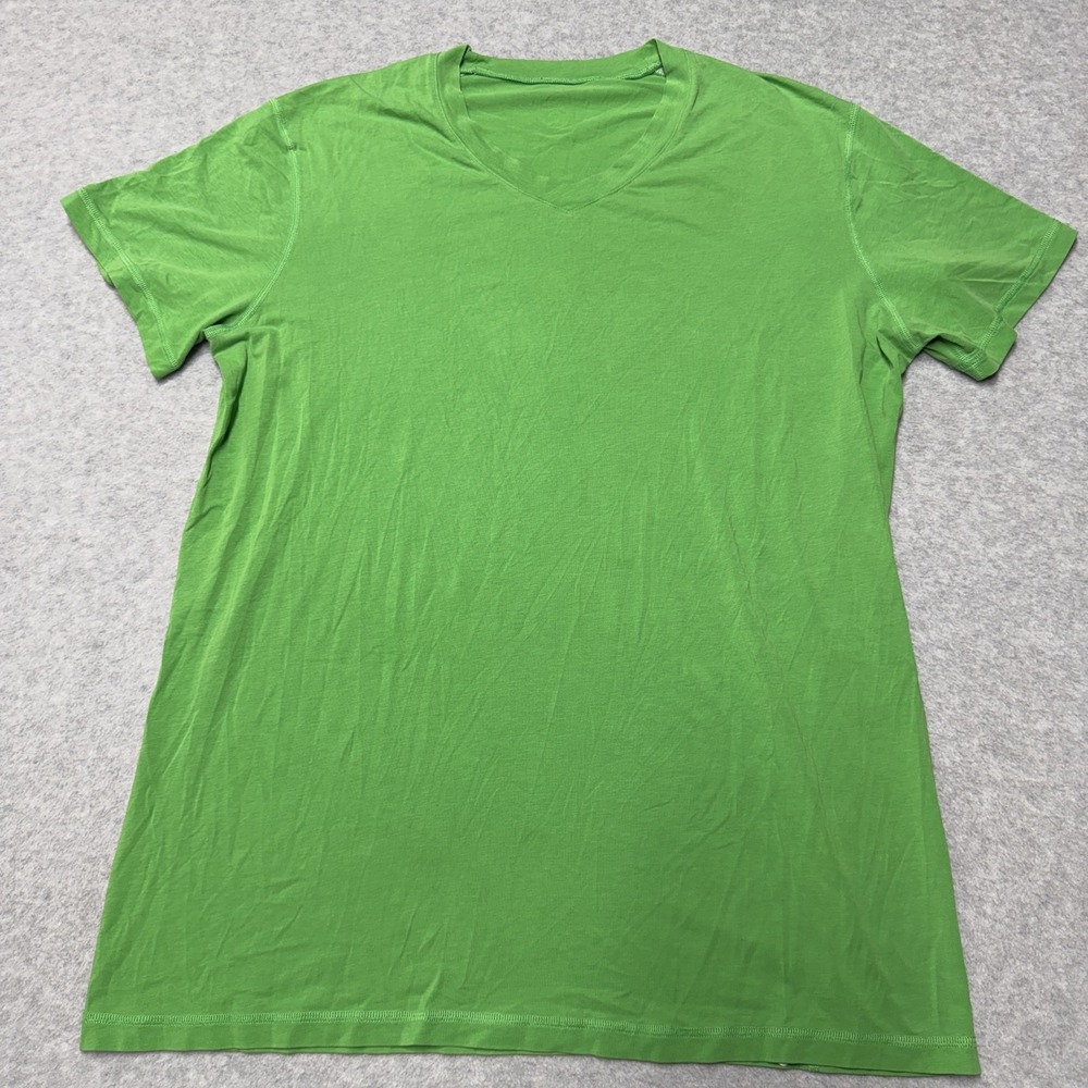 Lululemon Shirt Mens XL Green V-Neck Short Sleeve Athletic Performance Solid Tee